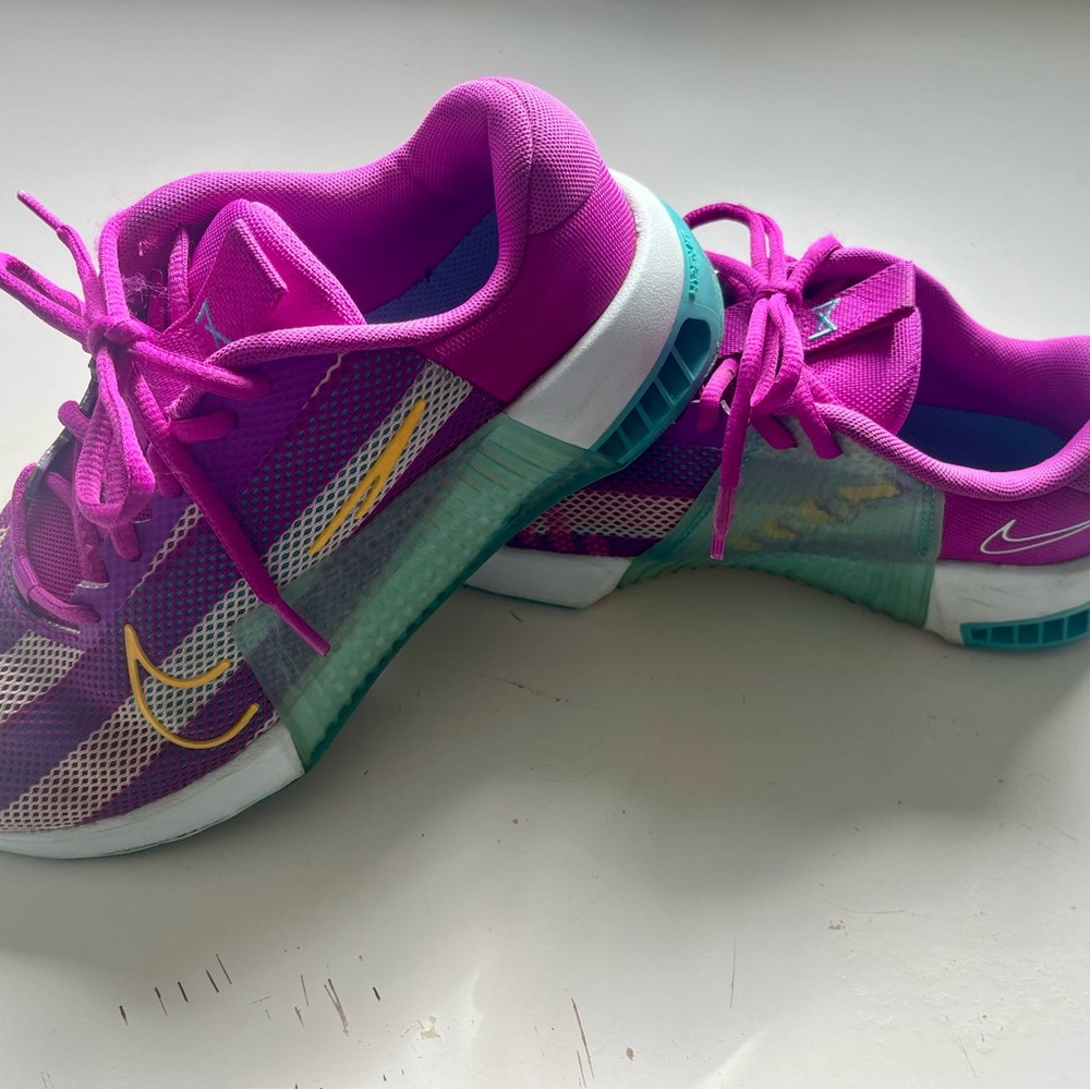 Women's Nike Metcon 9 AMP Training Shoes, size 8 (us), gently used. - Picture 12 of 13